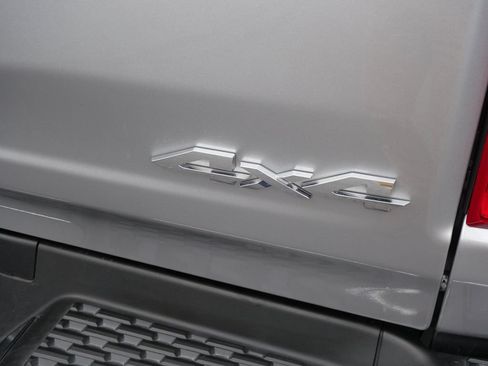 Used 2025 RAM 1500 Limited AWD/4WD image 12