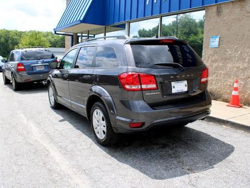 Used 2019 Dodge Journey SE w/ Connectivity Group image 6