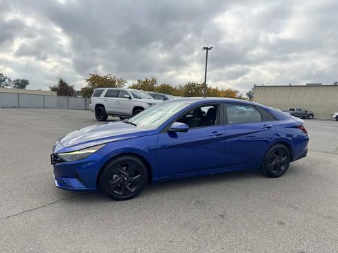 Used 2021 Hyundai Elantra SEL w/ Convenience Package image 5