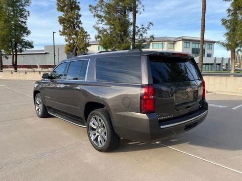 Used 2018 Chevrolet Suburban Premier image 7