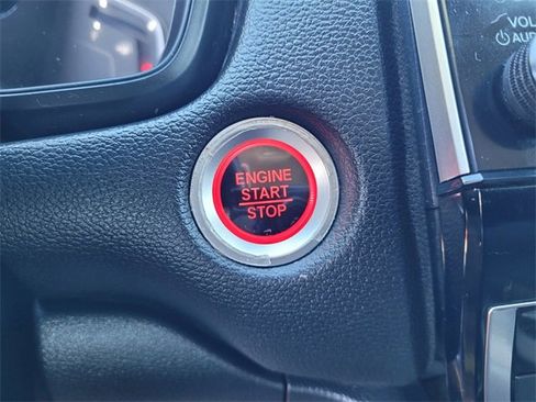 Used 2021 Honda CR-V Special Edition image 17