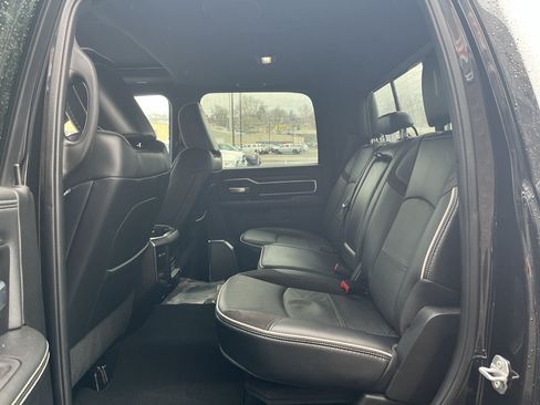 New 2025 RAM 2500 Laramie AWD/4WD image 19