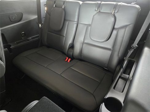 New 2025 Ford Explorer Active w/ Active Comfort Package image 22