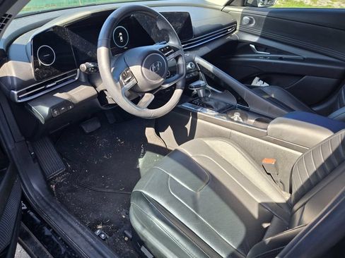 Certified 2023 Hyundai Elantra Limited FWD image 10