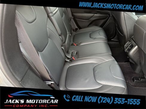 Used 2016 Jeep Cherokee Limited AWD/4WD image 34