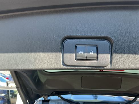 Certified 2021 Nissan Rogue Platinum image 27