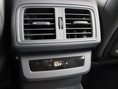 Certified 2025 Audi Q5 Premium Plus w/ Premium Plus AWD/4WD image 25