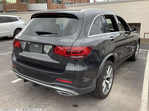 Used 2022 Mercedes-Benz GLC 300 4MATIC image 5