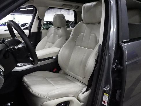 Used 2016 Land Rover Range Rover Sport HSE AWD/4WD image 12