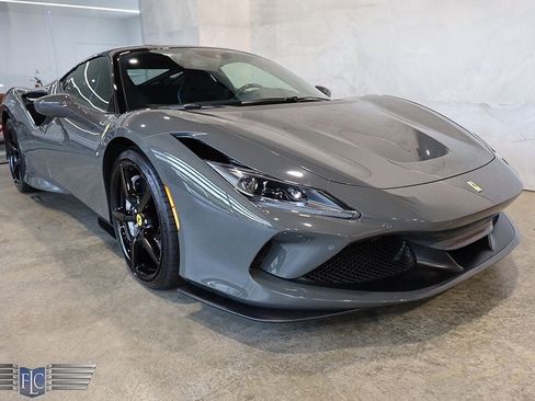 Used 2022 Ferrari F8 Tributo RWD image 17