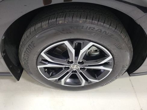 Certified 2025 Toyota Sienna Platinum AWD/4WD image 42