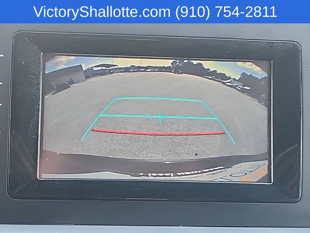 Used 2019 Toyota Highlander LE AWD/4WD image 6