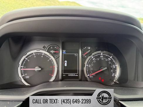 Used 2021 Toyota 4Runner Limited AWD/4WD image 18
