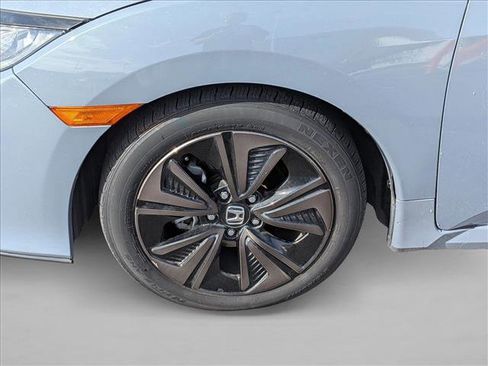 Used 2018 Honda Civic EX image 15
