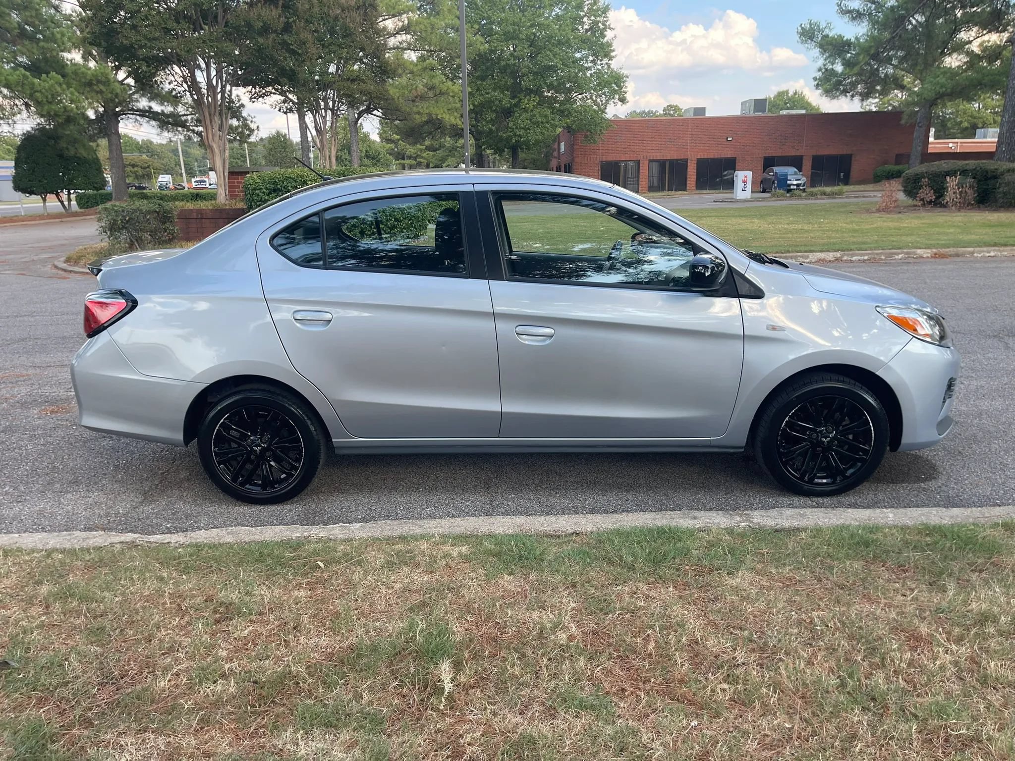 Used 2023 Mitsubishi Mirage G4 ES FWD image 6