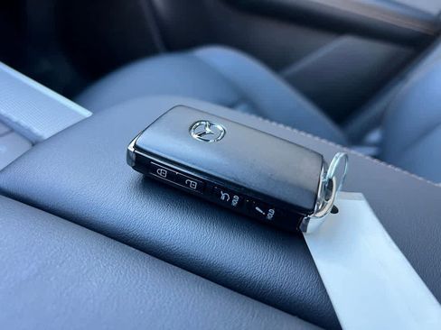 Certified 2025 MAZDA CX-70 Plug-In Hybrid w/ Premium Plus image 36