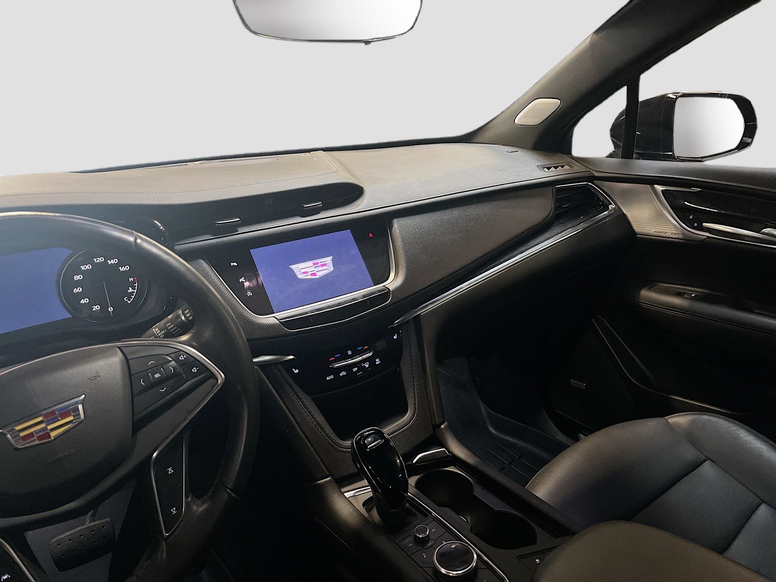 Used 2023 Cadillac XT5 Premium Luxury w/ Technology Package AWD/4WD image 25