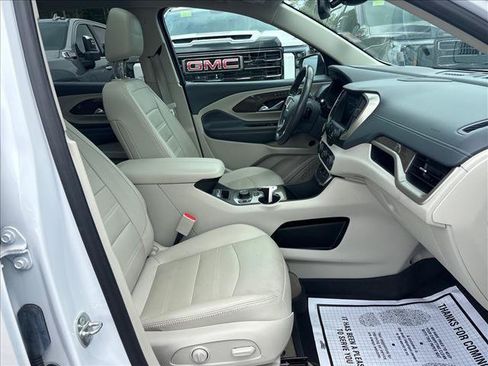Certified 2022 GMC Terrain Denali w/ Denali Premium Package AWD/4WD image 22
