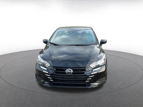 Used 2024 Nissan Versa S image 3