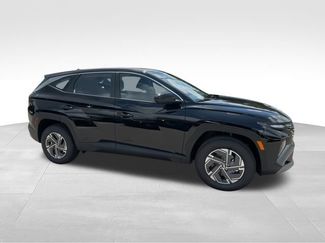 New 2026 Hyundai Tucson Blue SE AWD/4WD video 2