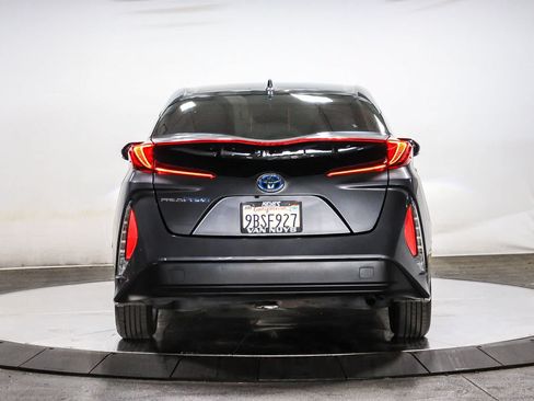 Certified 2022 Toyota Prius Prime LE FWD image 4