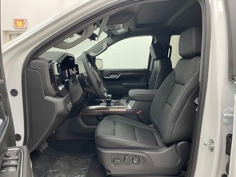 New 2026 Chevrolet Silverado 1500 RST w/ RST All Star Premium Package AWD/4WD image 10
