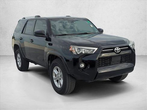 Used 2022 Toyota 4Runner SR5 RWD image 4