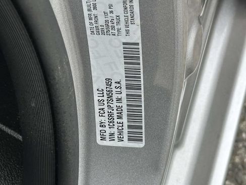 Used 2025 RAM 1500 Laramie AWD/4WD image 11