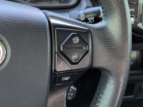 Used 2018 Toyota 4Runner TRD Off-Road Premium AWD/4WD image 24