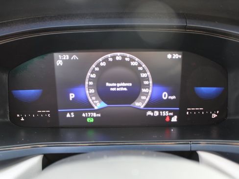 Certified 2023 Volkswagen Taos SE w/ Panoramic Sunroof Package image 14