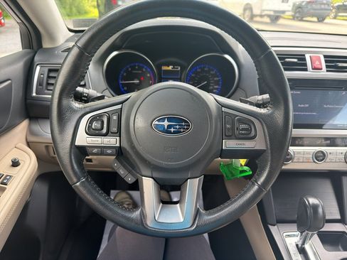 Used 2017 Subaru Outback 2.5i Premium AWD/4WD image 13