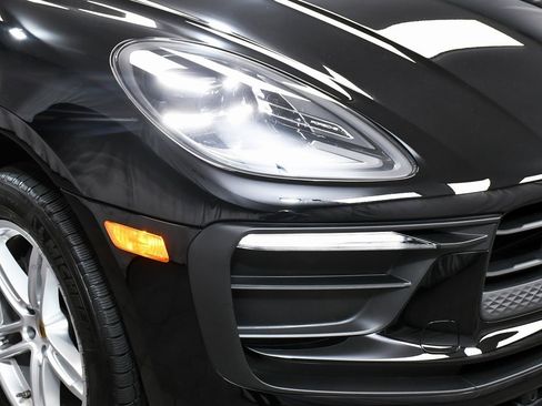 Used 2025 Porsche Macan image 71