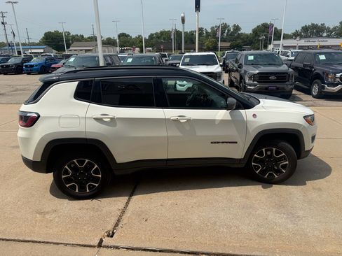 Used 2020 Jeep Compass Trailhawk AWD/4WD image 5