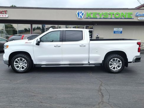 Used 2024 Chevrolet Silverado 1500 LTZ AWD/4WD image 8