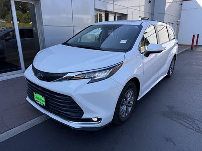 Used 2023 Toyota Sienna XLE w/ XLE Plus Package