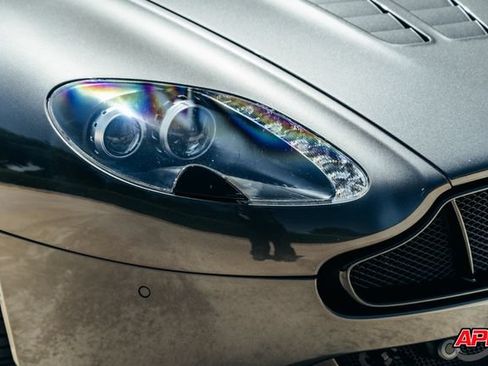 Used 2009 Aston Martin V8 Vantage Roadster RWD image 47