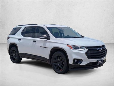 Used 2021 Chevrolet Traverse Premier w/ Redline Edition FWD image 3