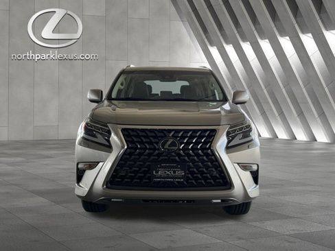 Certified 2020 Lexus GX 460 Luxury w/ Accessory Package AWD/4WD image 27