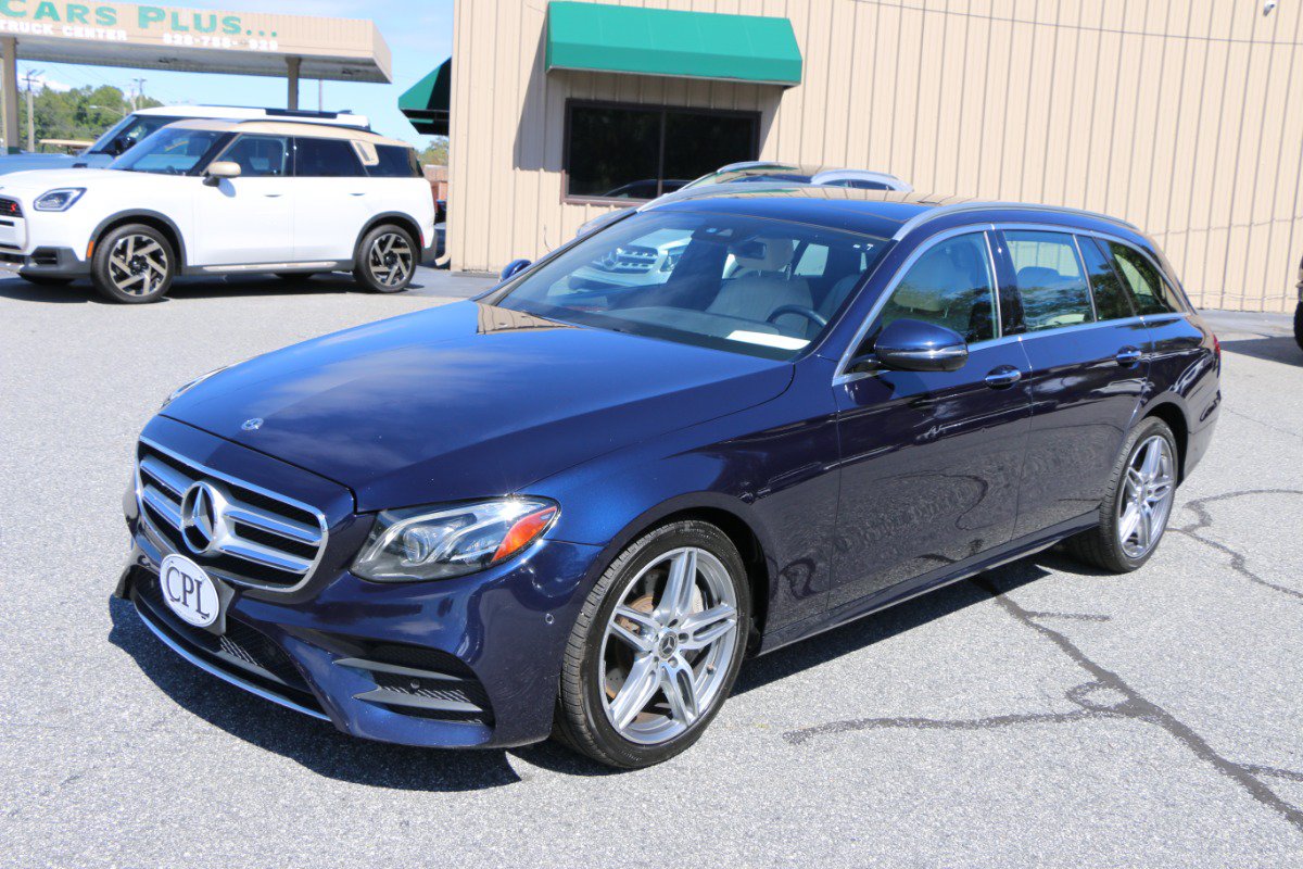 Used 2018 Mercedes-Benz E 400 4MATIC Wagon image 1