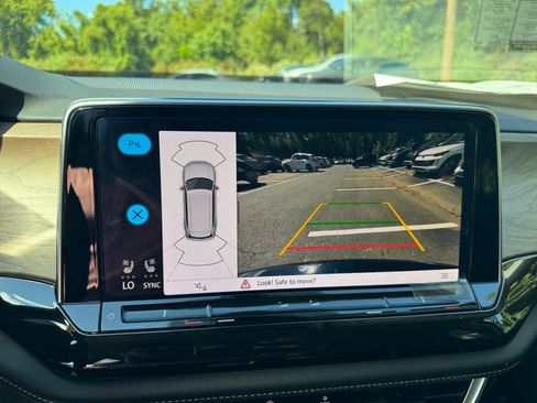 New 2026 Volkswagen Atlas SE image 17