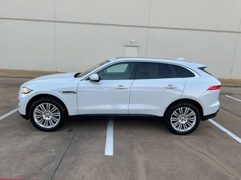 Used 2018 Jaguar F-PACE Portfolio image 2