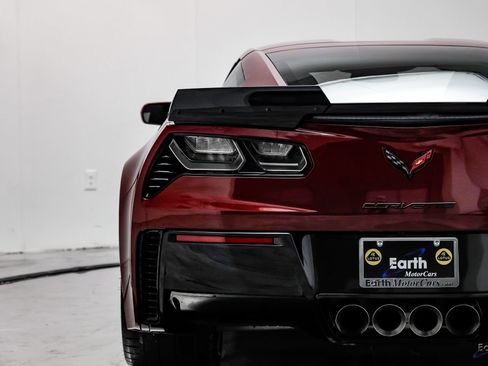 Used 2018 Chevrolet Corvette Z06 RWD image 15