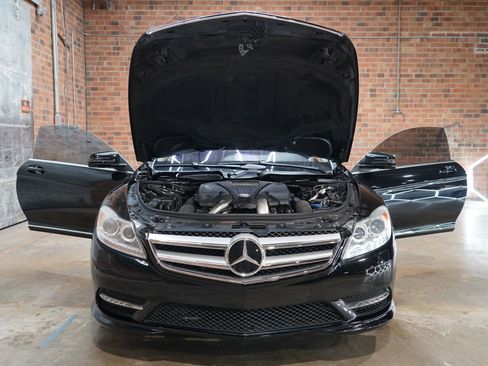 Used 2011 Mercedes-Benz CL 550 4MATIC w/ Sport Pkg Plus One image 24