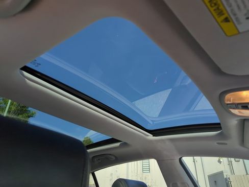 Used 2014 Kia Cadenza Premium w/ Luxury Package FWD image 29