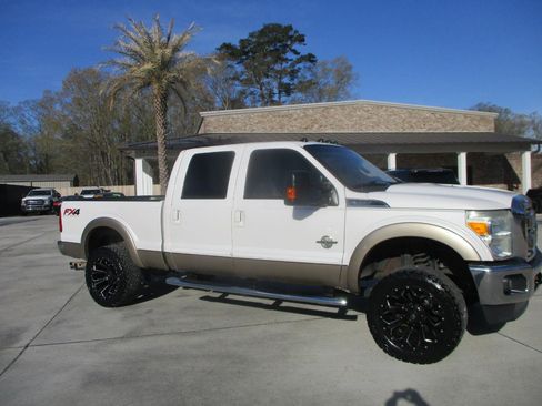 Used 2013 Ford F350 Lariat w/ FX4 Off Road Pkg image 2