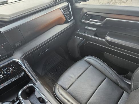 Used 2024 GMC Sierra 1500 Denali w/ Denali Reserve Package image 15