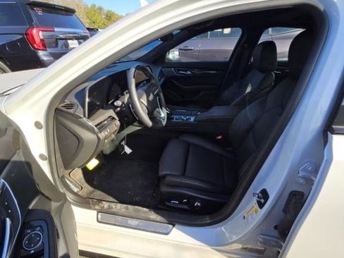 Used 2025 Cadillac CT5 Sport image 8