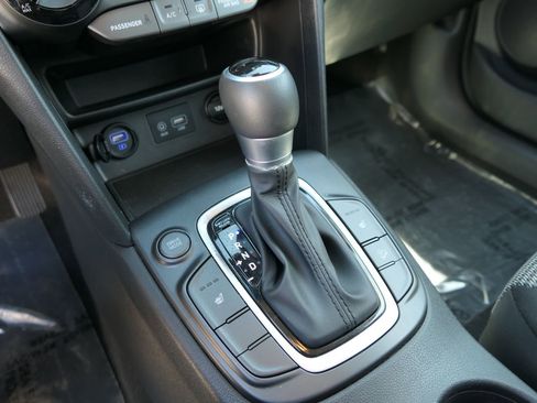 Used 2020 Hyundai Kona SEL w/ Cargo Package image 22