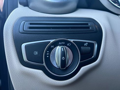 Used 2022 Mercedes-Benz GLC 300 4MATIC image 19