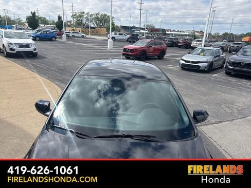 Used 2025 Hyundai Elantra Sport FWD image 9